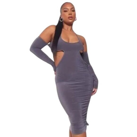 PrettyLittleThing Plus Silver Slinky Ruched Cut Out Midi Dress Size 22 - Picture 1 of 7